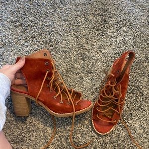 Burgundy sandals! Free people- Jeffery Campbell